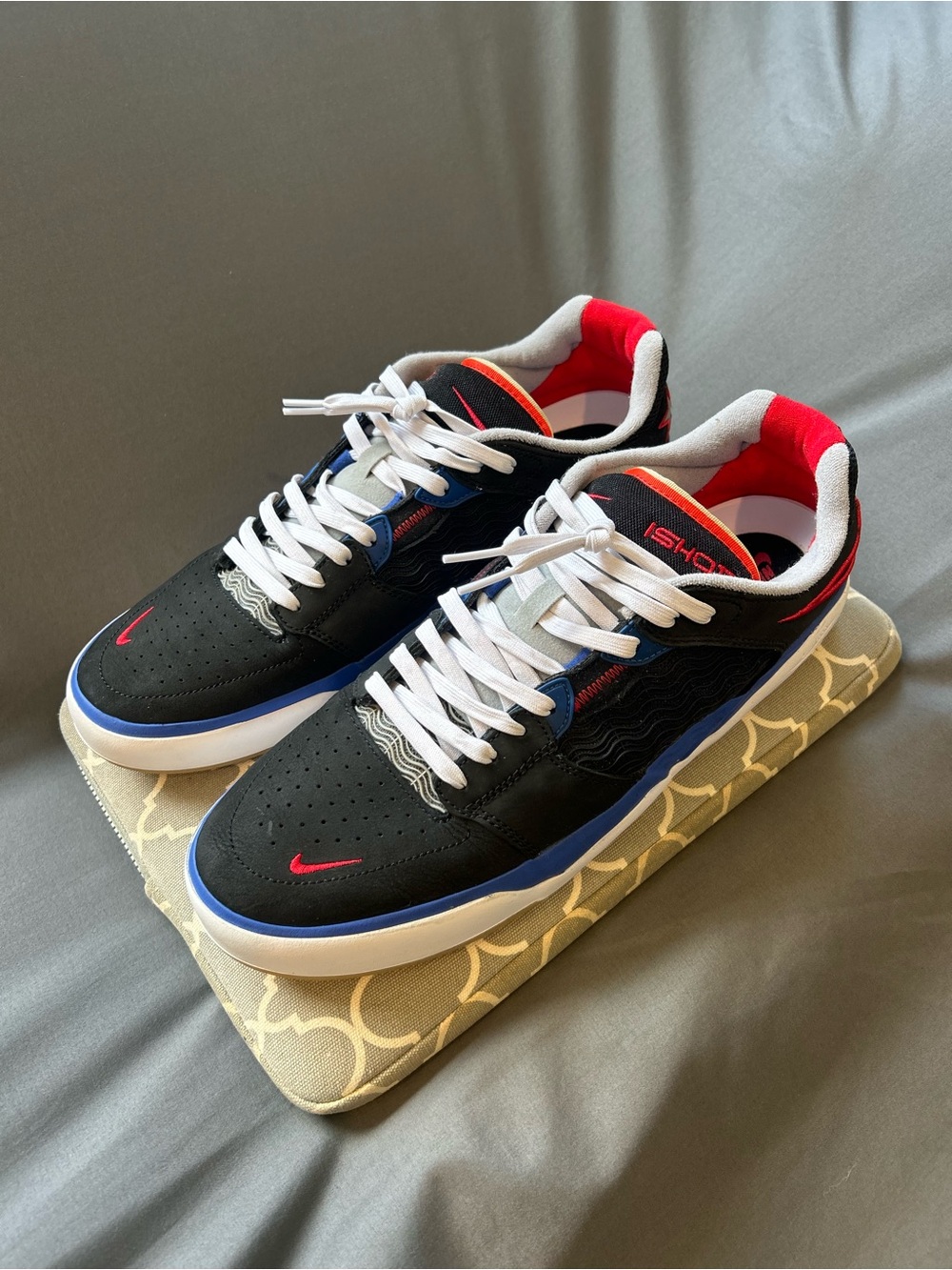 Nike SB / Ishod Wair
“NBA 75th Anniversary” (GREAT CONDITION)